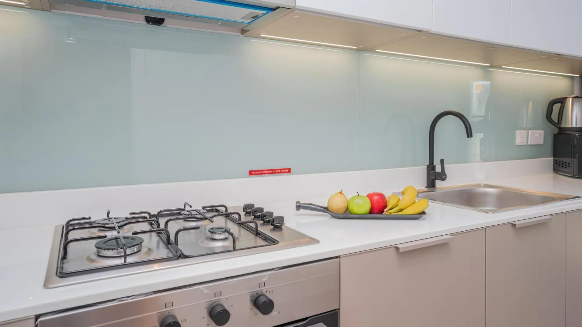 두바이 Chic 1Br In Mesk 1 With Serene Balcony Views By Vibel 아파트 아랍에미리트
