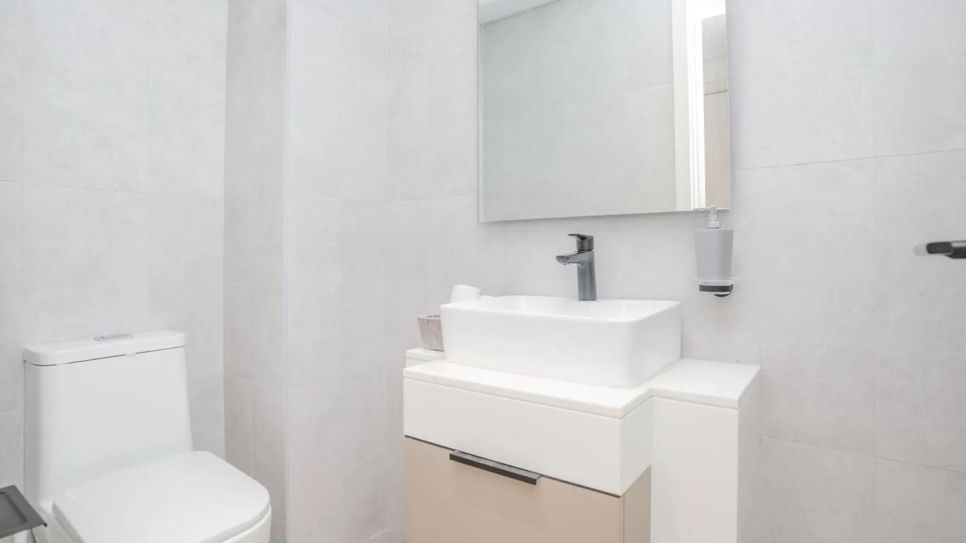 Chic 1Br In Mesk 1 With Serene Balcony Views By Vibel Apartment Dubai 0*,  United Arab Emirates