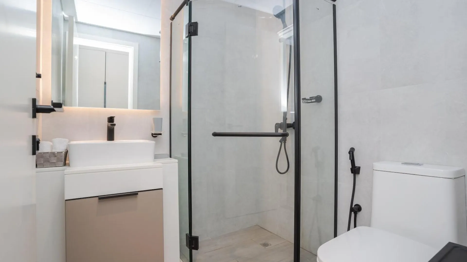 Chic 1Br In Mesk 1 With Serene Balcony Views By Vibel Apartment Dubai
