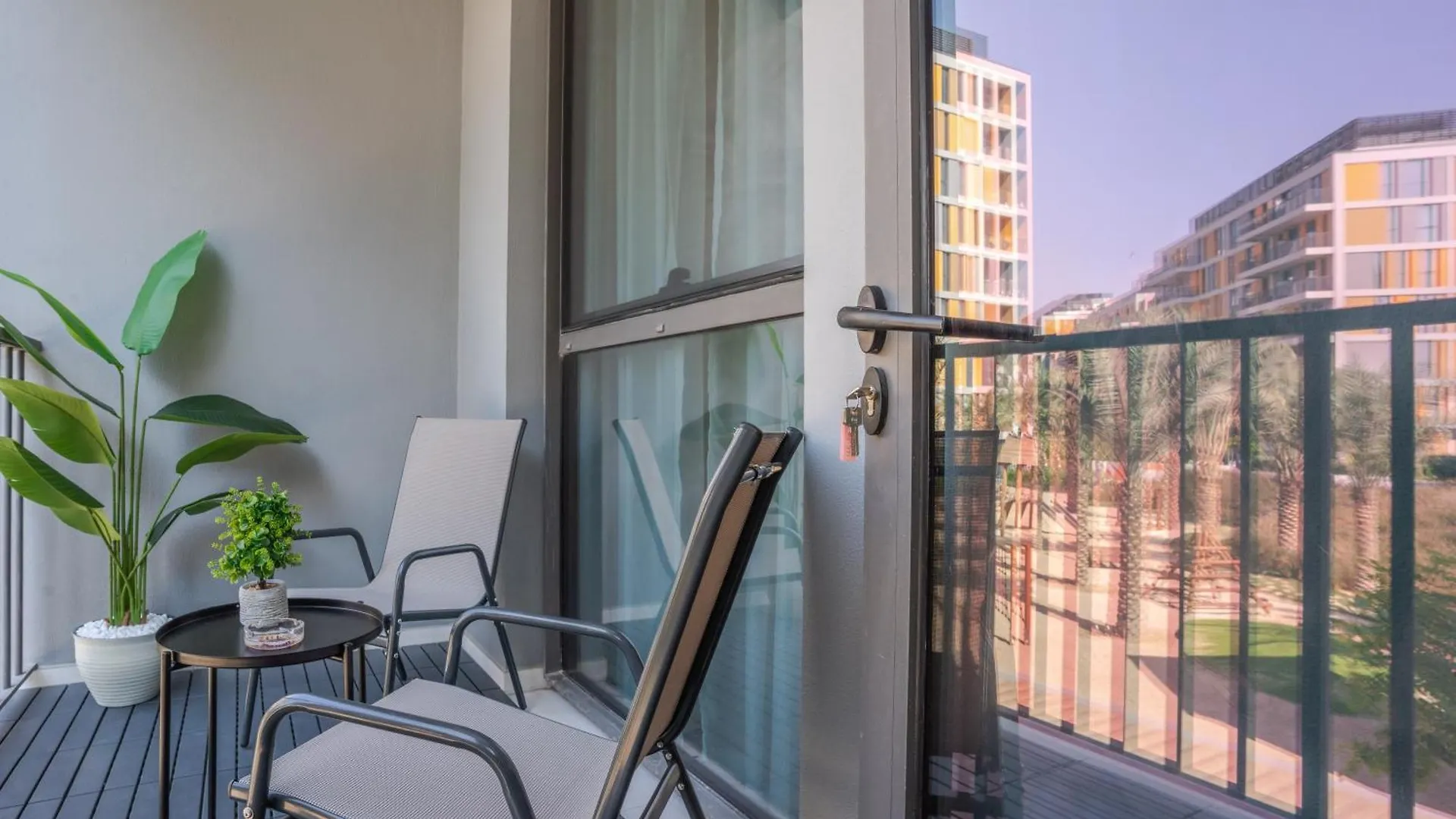 Chic 1Br In Mesk 1 With Serene Balcony Views By Vibel Apartment Dubai
